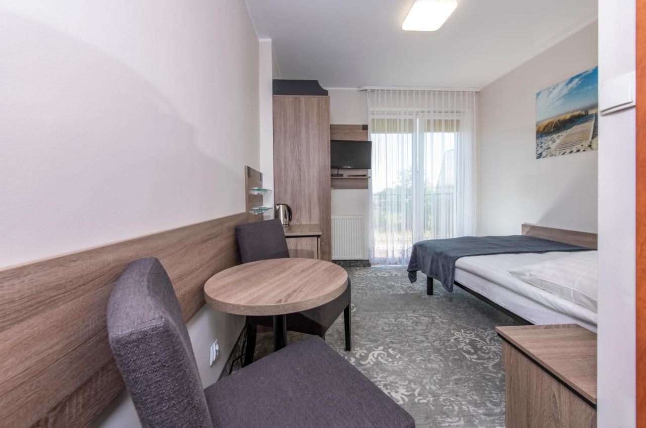 Domki, Apartamenty i Restauracja Włóczęga Gąski Exterior foto