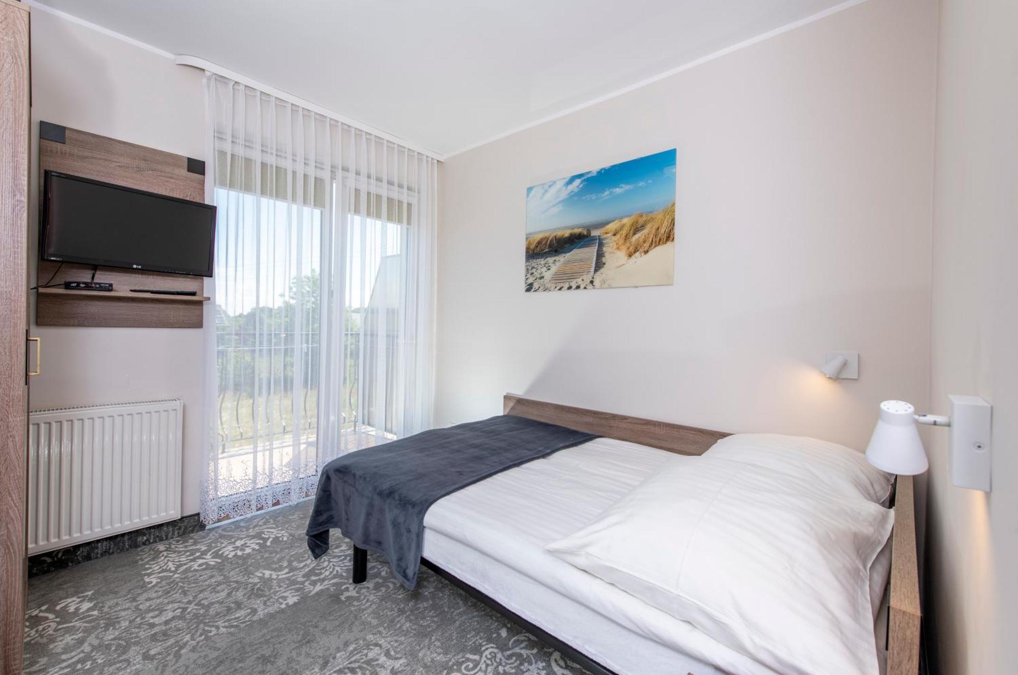 Domki, Apartamenty i Restauracja Włóczęga Gąski Exterior foto